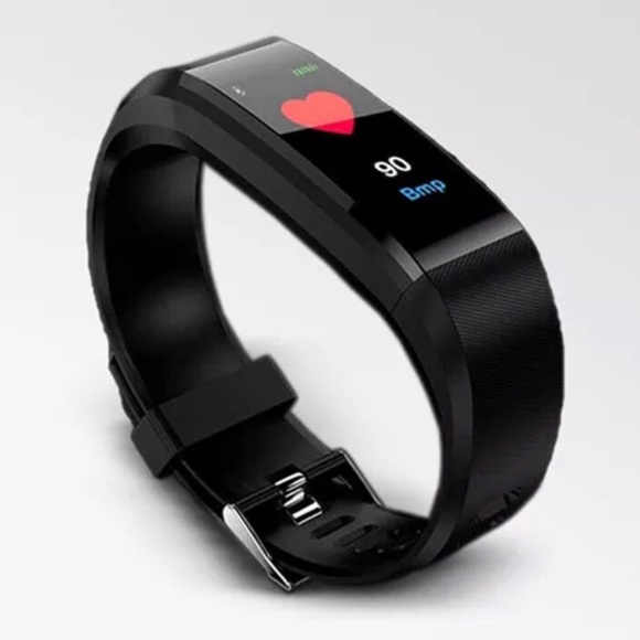 Waterproof Fitness Tracker Smartwatch Brand New - Picture 1 of 5